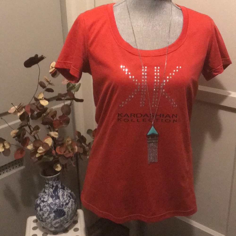 Kim Kardashian Sears Vintage Tshirt top KK COLLECTION Silver Shiny monogram Sz L